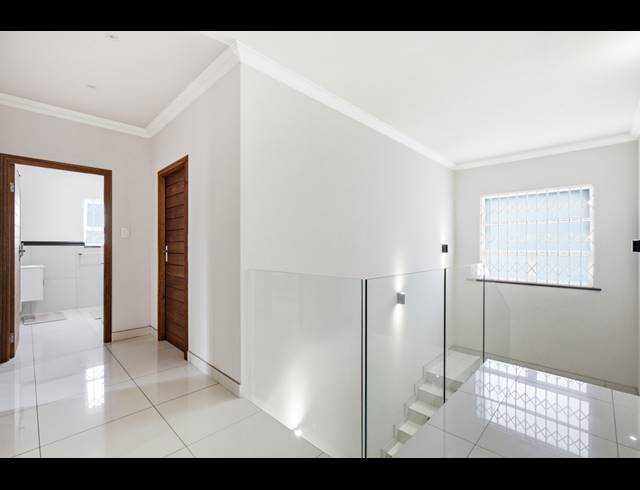 4 BEDROOM HOUSE FOR SALE IN CRAIGAVON